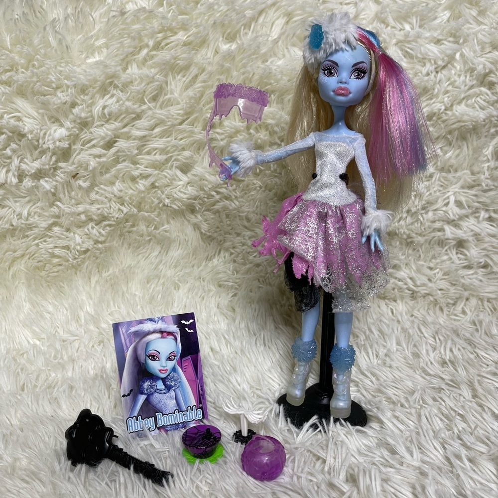 Monster High Doll Abbey Bominable Ghouls Rule